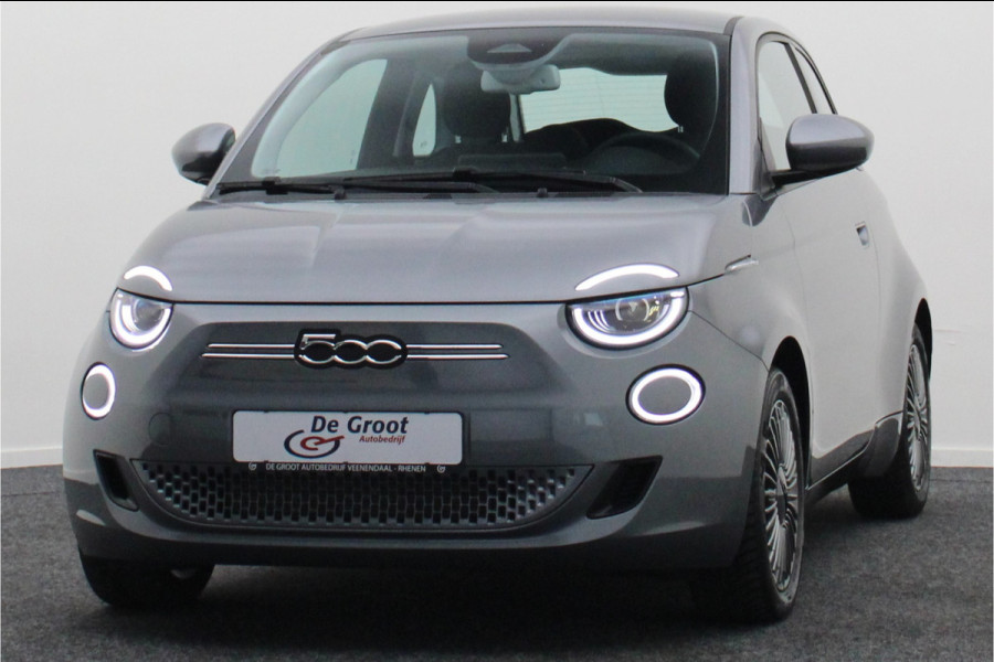 Fiat 500 Icon 42 kWh Full LED, Virtual Cockpit, Camera, Lane Assist, Apple Carplay, DAB, 16"