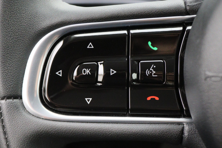 Fiat 500 Icon 42 kWh Full LED, Virtual Cockpit, Camera, Lane Assist, Apple Carplay, DAB, 16"