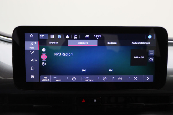 Fiat 500 Icon 42 kWh Full LED, Virtual Cockpit, Camera, Lane Assist, Apple Carplay, DAB, 16"