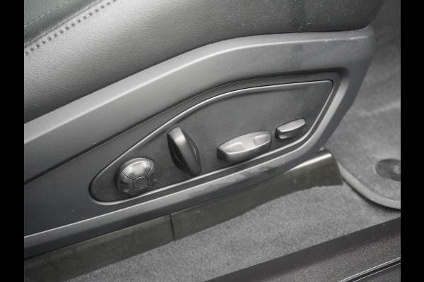 Porsche Taycan Sport Turismo 83 kWh DEALER ONDERHOUDEN | SPORTCHRONO | 14WEGS COMFORSTOELEN | WARMTEPOMP | BOSE | BTW VERREKENBAAR