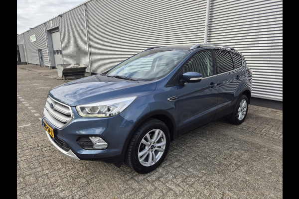 Ford Kuga 1.5 EcoBoost Titanium ,airco,cruise,applecarplay/android,navigatie/camera,parkeersensoren,trekhaak,