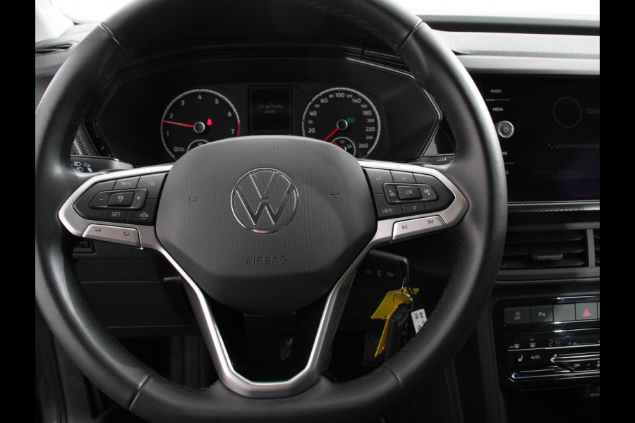 Volkswagen T-Cross 1.0 TSI 110pk DSG Style | Navigatie | Apple Carplay/Android Auto | Climate Control | Camera | Extra Getint Glas | Adaptive Cruise Control