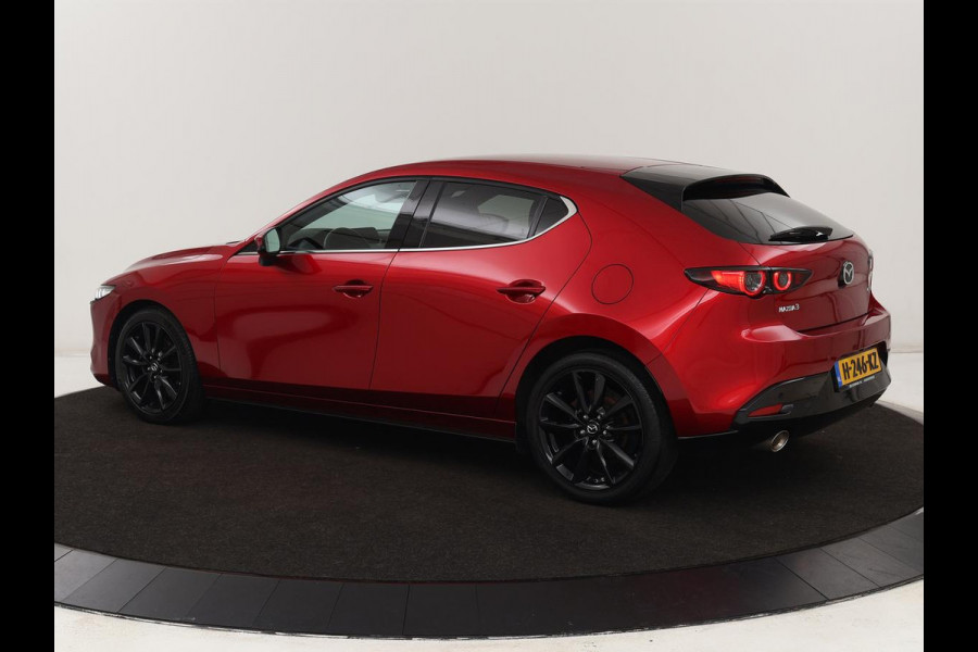 Mazda 3 2.0 SkyActive-X Luxury | Leder | Adaptive cruise | Head-Up | BOSE Sound | Stoel & stuurverwarming | Carplay | Camera | Memory | Keyless | Navigatie