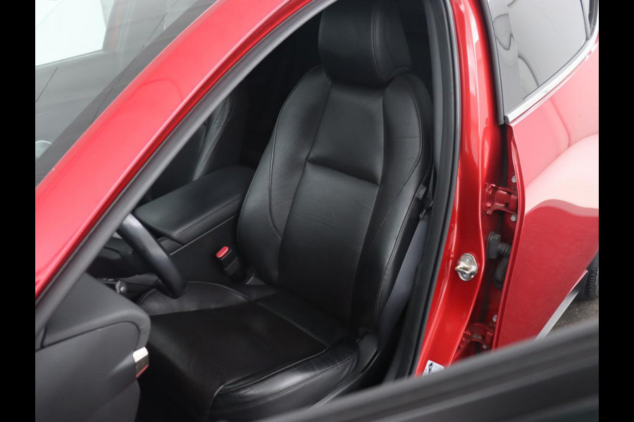 Mazda 3 2.0 SkyActive-X Luxury | Leder | Adaptive cruise | Head-Up | BOSE Sound | Stoel & stuurverwarming | Carplay | Camera | Memory | Keyless | Navigatie
