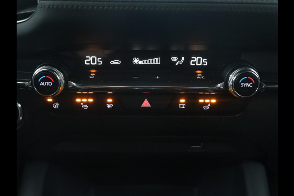 Mazda 3 2.0 SkyActive-X Luxury | Leder | Adaptive cruise | Head-Up | BOSE Sound | Stoel & stuurverwarming | Carplay | Camera | Memory | Keyless | Navigatie