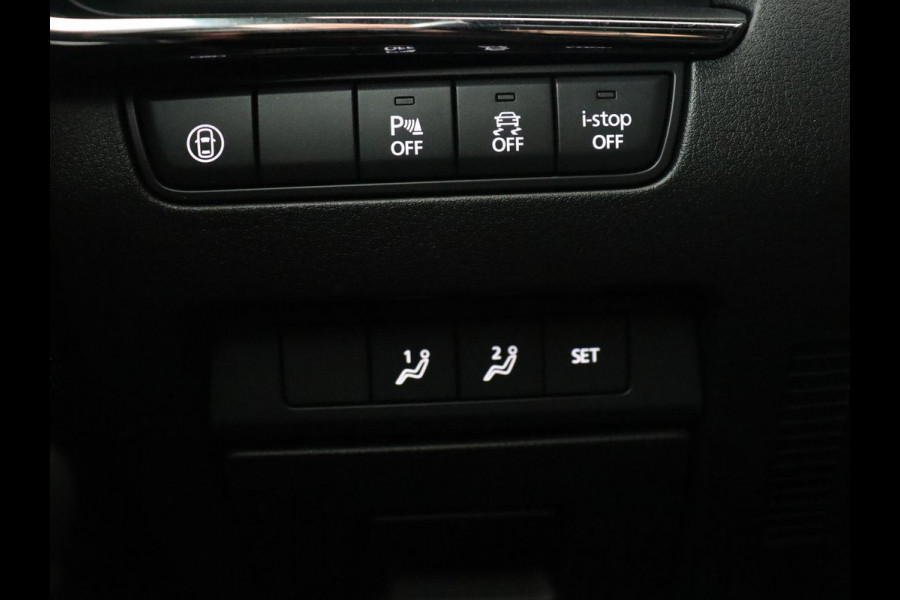 Mazda 3 2.0 SkyActive-X Luxury | Leder | Adaptive cruise | Head-Up | BOSE Sound | Stoel & stuurverwarming | Carplay | Camera | Memory | Keyless | Navigatie