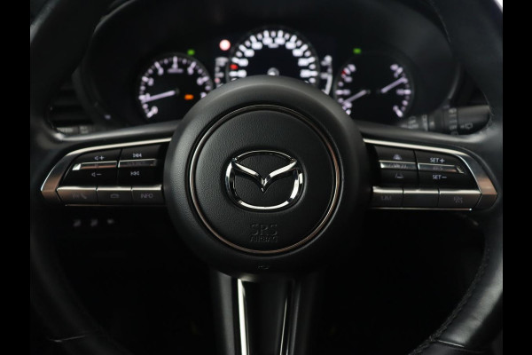 Mazda 3 2.0 SkyActive-X Luxury | Leder | Adaptive cruise | Head-Up | BOSE Sound | Stoel & stuurverwarming | Carplay | Camera | Memory | Keyless | Navigatie
