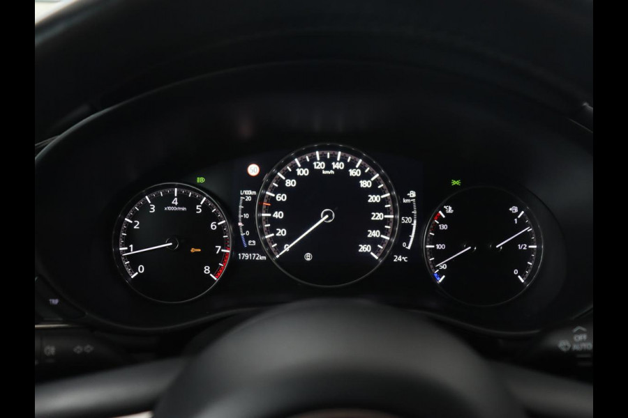 Mazda 3 2.0 SkyActive-X Luxury | Leder | Adaptive cruise | Head-Up | BOSE Sound | Stoel & stuurverwarming | Carplay | Camera | Memory | Keyless | Navigatie