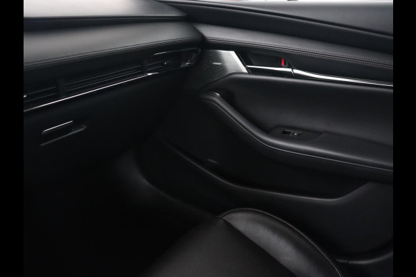 Mazda 3 2.0 SkyActive-X Luxury | Leder | Adaptive cruise | Head-Up | BOSE Sound | Stoel & stuurverwarming | Carplay | Camera | Memory | Keyless | Navigatie