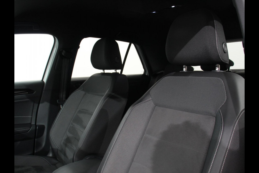 Volkswagen T-Roc 1.0 TSI R-Line Business Airco Navi Carplay PDC VA Massage Full LED Adaptive Cruise Control Ambiente verlichting