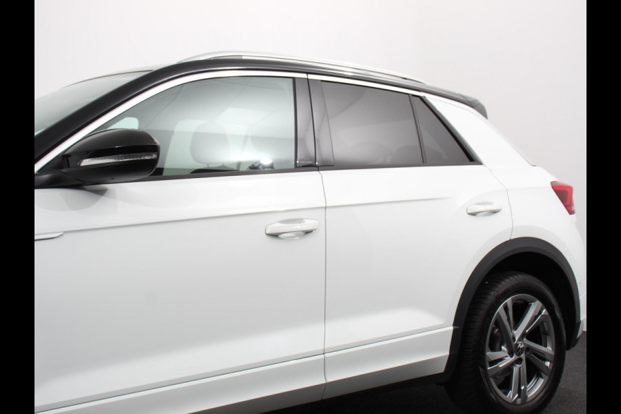 Volkswagen T-Roc 1.0 TSI R-Line Business Airco Navi Carplay PDC VA Massage Full LED Adaptive Cruise Control Ambiente verlichting