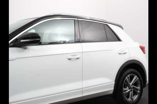 Volkswagen T-Roc 1.0 TSI R-Line Business Airco Navi Carplay PDC VA Massage Full LED Adaptive Cruise Control Ambiente verlichting