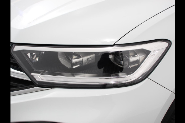 Volkswagen T-Roc 1.0 TSI R-Line Business Airco Navi Carplay PDC VA Massage Full LED Adaptive Cruise Control Ambiente verlichting