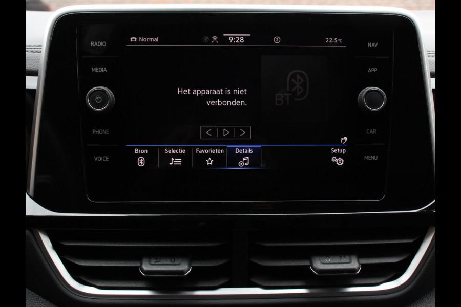 Volkswagen T-Roc 1.0 TSI R-Line Business Airco Navi Carplay PDC VA Massage Full LED Adaptive Cruise Control Ambiente verlichting
