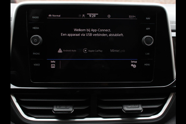 Volkswagen T-Roc 1.0 TSI R-Line Business Airco Navi Carplay PDC VA Massage Full LED Adaptive Cruise Control Ambiente verlichting