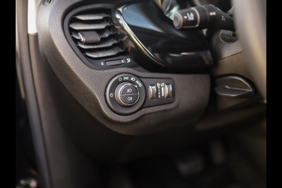 Fiat 500X 1.4 Turbo MultiAir Business | Pano | Camera | Keyless | ACC | DAB