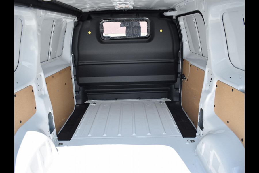 Peugeot e-Expert EV L2 75 kWh | 8 jaar garantie | Apple Carplay | parkeersensoren + camera | navigatie | rijklaarprijs Peugeot e-Expert EV L2 75 kWh | 8 jaar garantie | Apple Carplay | parkeersensoren + camera | navigatie | rijklaarprijs