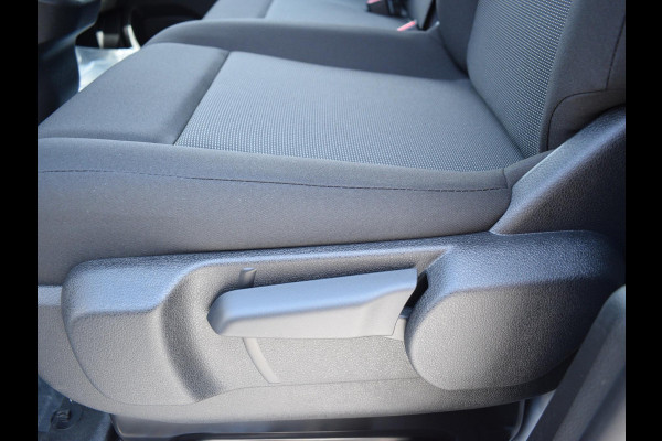 Peugeot e-Expert EV L2 75 kWh | 8 jaar garantie | Apple Carplay | parkeersensoren + camera | navigatie | rijklaarprijs Peugeot e-Expert EV L2 75 kWh | 8 jaar garantie | Apple Carplay | parkeersensoren + camera | navigatie | rijklaarprijs