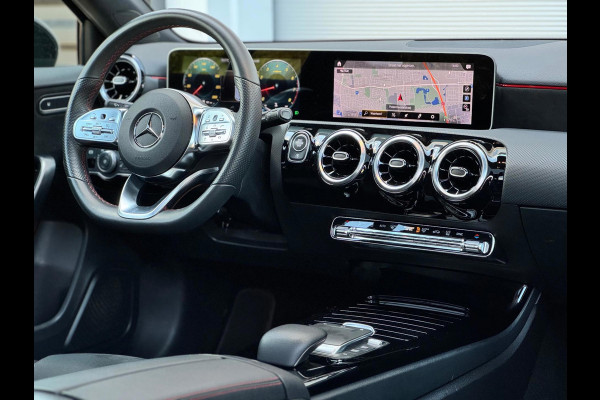 Mercedes-Benz A-Klasse 180 Business Solution AMG Pano/Camera