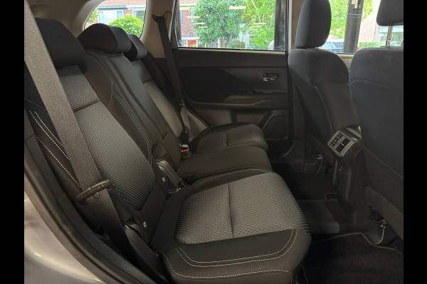Mitsubishi Outlander 2.4 PHEV Intense 4WD CAMERA CRUISE CONTROL STOELVERWARMING
