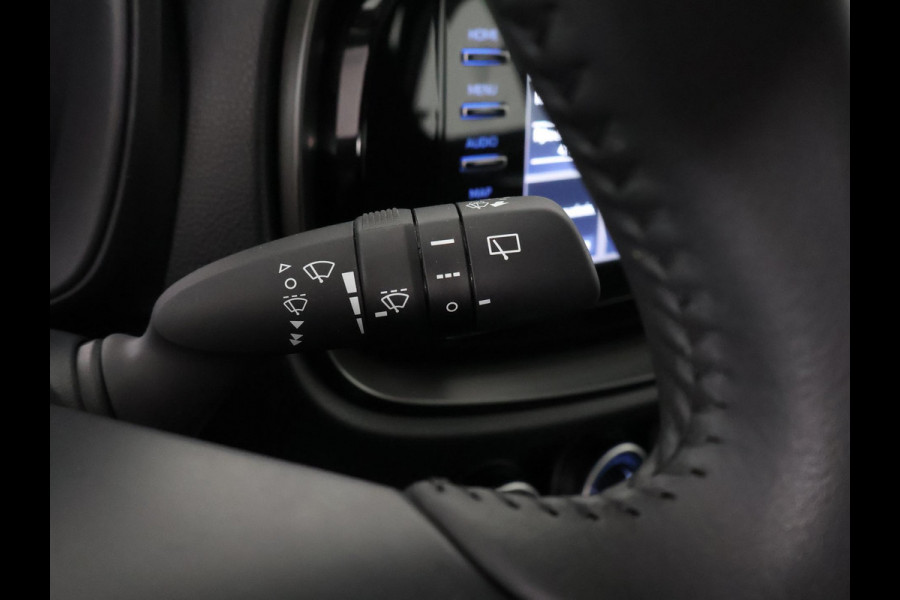 Toyota Aygo X 1.0 VVT-i Play CARPLAY NAVI GARANTIE TOT 10-2033! . ADAPTIEVE CRUISE CONTROL . ACHTERUITRIJCAMERA .