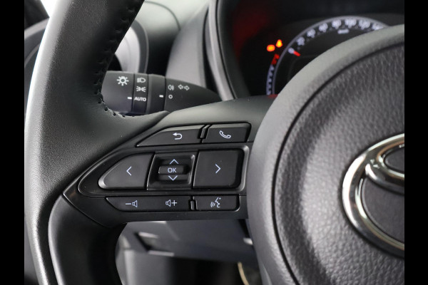 Toyota Aygo X 1.0 VVT-i Play CARPLAY NAVI GARANTIE TOT 10-2033! . ADAPTIEVE CRUISE CONTROL . ACHTERUITRIJCAMERA .