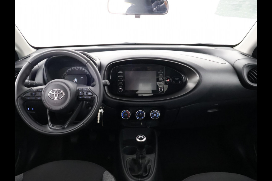 Toyota Aygo X 1.0 VVT-i Play CARPLAY NAVI GARANTIE TOT 10-2033! . ADAPTIEVE CRUISE CONTROL . ACHTERUITRIJCAMERA .