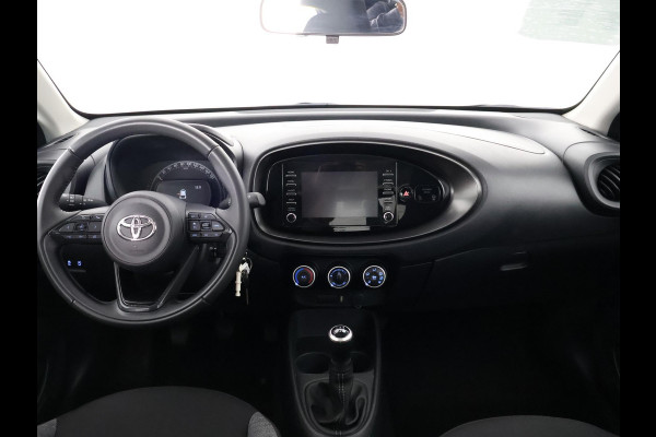 Toyota Aygo X 1.0 VVT-i Play CARPLAY NAVI GARANTIE TOT 10-2033! . ADAPTIEVE CRUISE CONTROL . ACHTERUITRIJCAMERA .
