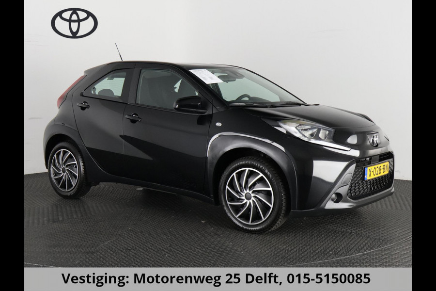 Toyota Aygo X 1.0 VVT-i Play CARPLAY NAVI GARANTIE TOT 10-2033! . ADAPTIEVE CRUISE CONTROL . ACHTERUITRIJCAMERA .