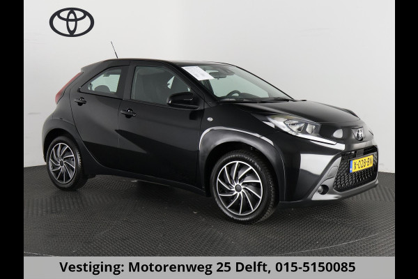 Toyota Aygo X 1.0 VVT-i Play CARPLAY NAVI GARANTIE TOT 10-2033! . ADAPTIEVE CRUISE CONTROL . ACHTERUITRIJCAMERA .