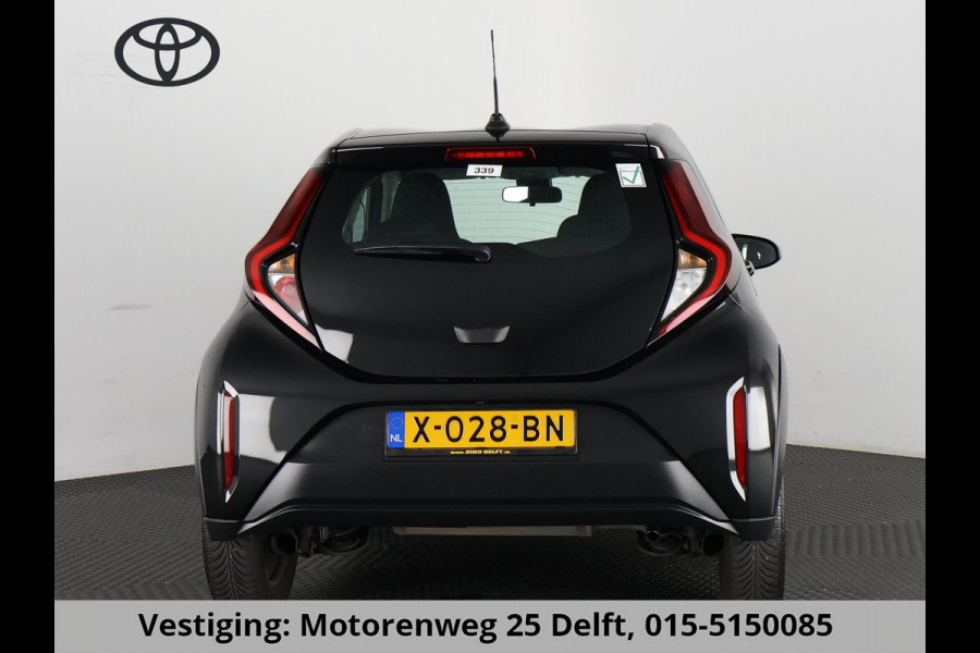 Toyota Aygo X 1.0 VVT-i Play CARPLAY NAVI GARANTIE TOT 10-2033! . ADAPTIEVE CRUISE CONTROL . ACHTERUITRIJCAMERA .