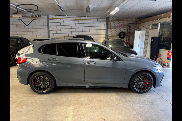 BMW 1-serie M135i xDrive Business Edition Plus PANO | ACC | LANEASSIST | BLINDSPOT | BOMVOL!