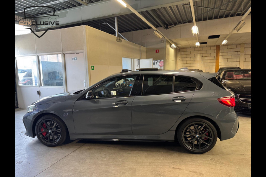 BMW 1-serie M135i xDrive Business Edition Plus PANO | ACC | LANEASSIST | BLINDSPOT | BOMVOL!