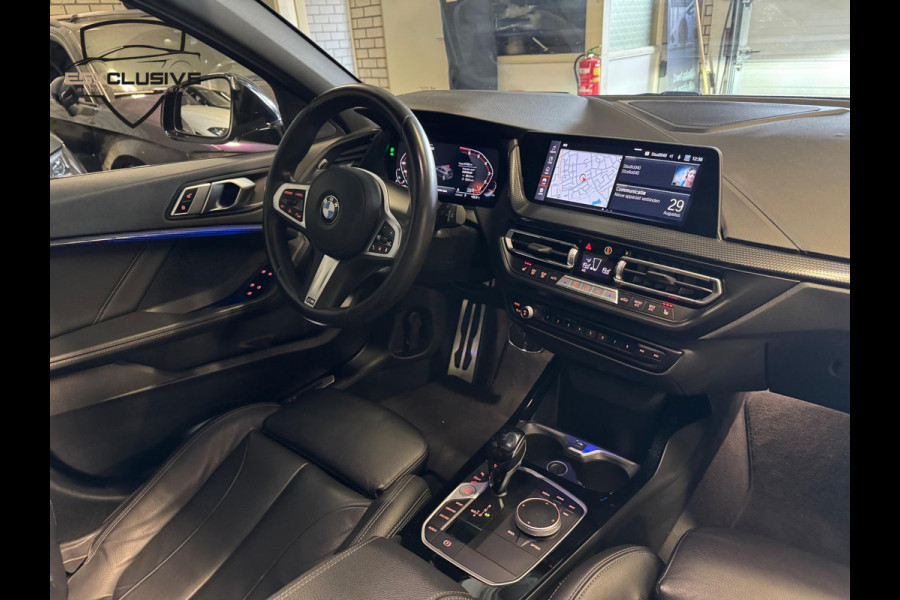 BMW 1-serie M135i xDrive Business Edition Plus PANO | ACC | LANEASSIST | BLINDSPOT | BOMVOL!