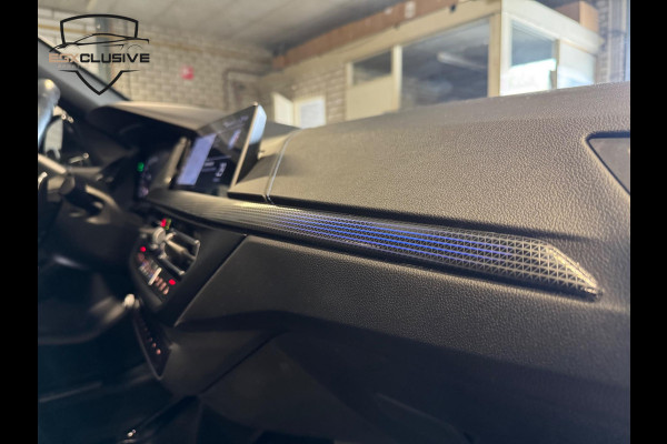 BMW 1-serie M135i xDrive Business Edition Plus PANO | ACC | LANEASSIST | BLINDSPOT | BOMVOL!