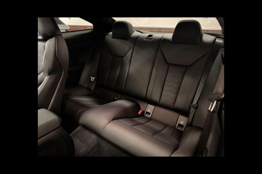 BMW 4 Serie Coupé M4 Competition NAP|MILTEK|Schuifdak|Carbon|Laser|