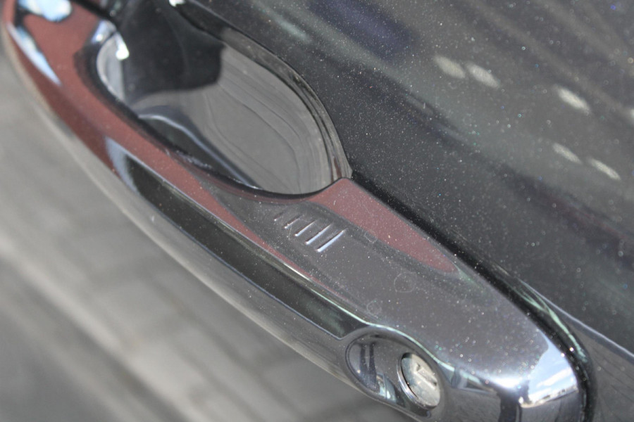 Ford Kuga 2.5 PHEV ST-Line | Panoramadak | Winter Pack | Adaptive cruise control | Dodehoeksensoren | Head up Display | Adaptive LED | 1.500 kg geremd trekgewicht