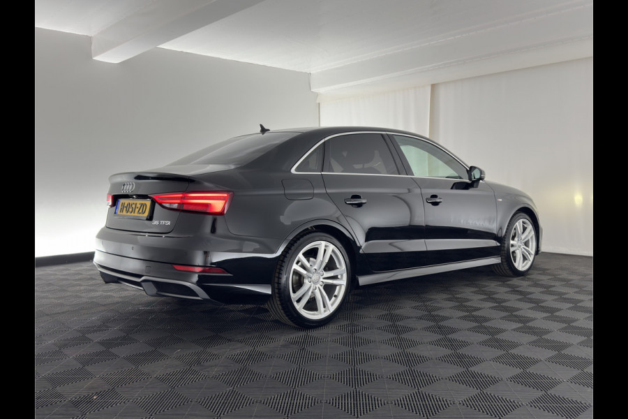 Audi A3 Limousine 35 TFSI CoD Advance Sport S-Line-Sportpack (INCL-BTW) Aut.*DIGI-COCKPIT | LEATHER-FABRIC | FULL-LED | HEATED-SPORTSEATS | AUDI-SOUND | DAB+ | NAVI-FULLMAP | ECC | PRIVACY-GLASS | PDC | CRUISE | 18''ALU*