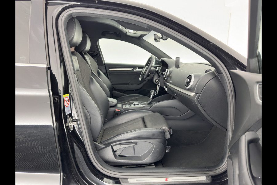 Audi A3 Limousine 35 TFSI CoD Advance Sport S-Line-Sportpack (INCL-BTW) Aut.*DIGI-COCKPIT | LEATHER-FABRIC | FULL-LED | HEATED-SPORTSEATS | AUDI-SOUND | DAB+ | NAVI-FULLMAP | ECC | PRIVACY-GLASS | PDC | CRUISE | 18''ALU*