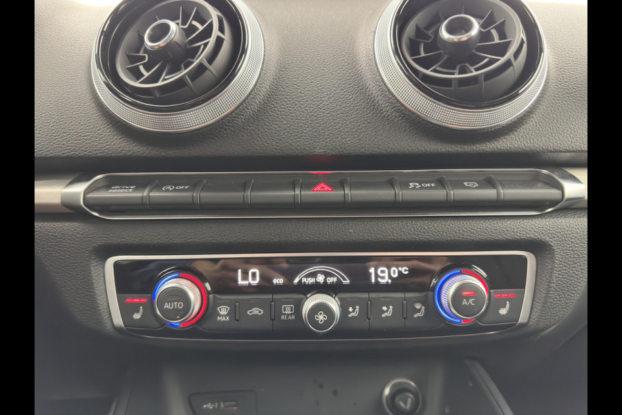 Audi A3 Limousine 35 TFSI CoD Advance Sport S-Line-Sportpack (INCL-BTW) Aut.*DIGI-COCKPIT | LEATHER-FABRIC | FULL-LED | HEATED-SPORTSEATS | AUDI-SOUND | DAB+ | NAVI-FULLMAP | ECC | PRIVACY-GLASS | PDC | CRUISE | 18''ALU*