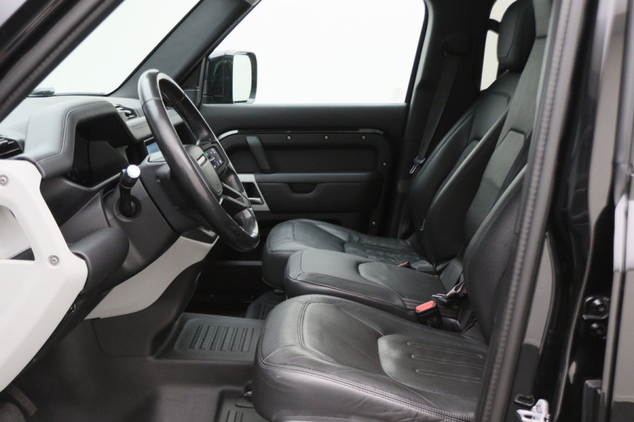 Land Rover Defender 2.0 D240 110 HSE Leer, 360° Camera, Panoramadak, Luchtvering, Meridian Audio, Trekhaak