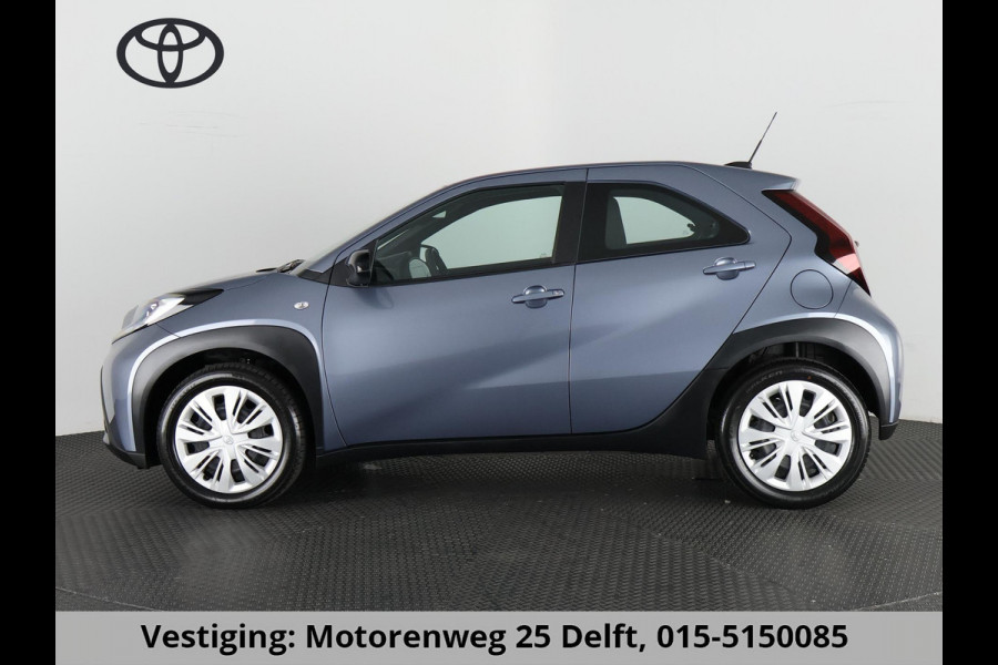 Toyota Aygo X 1.0 VVT-i MT PLAY CARPLAY NAVI GARANTIE 8-2034! AIRCO. 13.000 KM. ADAPTIEVE CRUISE.1e EIG.ALS NIEUW !