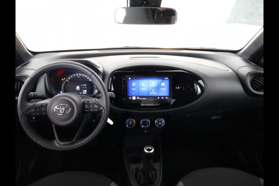 Toyota Aygo X 1.0 VVT-i MT PLAY CARPLAY NAVI GARANTIE 8-2034! AIRCO. 13.000 KM. ADAPTIEVE CRUISE.1e EIG.ALS NIEUW !