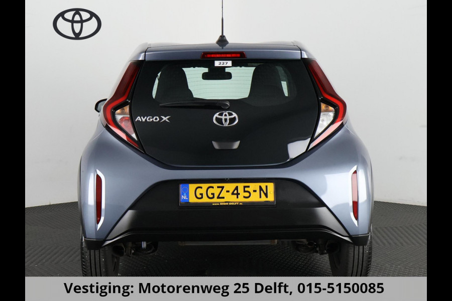Toyota Aygo X 1.0 VVT-i MT PLAY CARPLAY NAVI GARANTIE 8-2034! AIRCO. 13.000 KM. ADAPTIEVE CRUISE.1e EIG.ALS NIEUW !