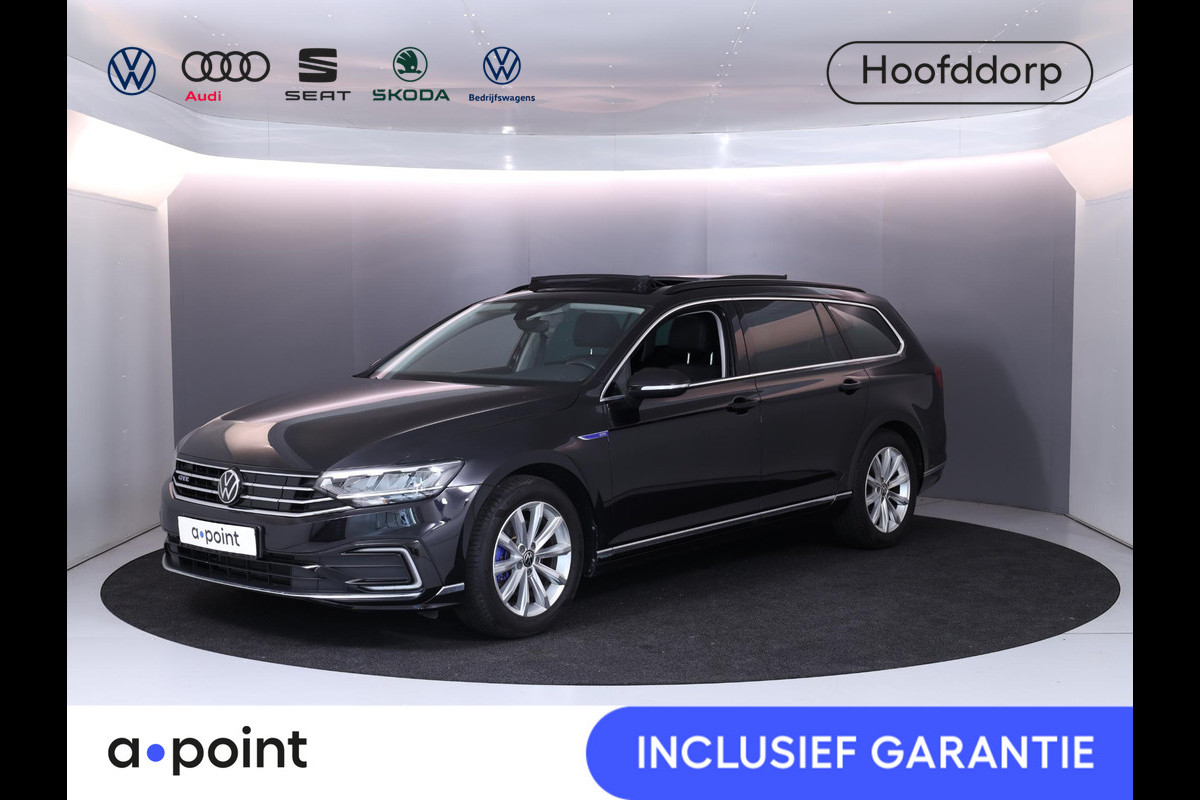 Volkswagen Passat Variant 1.4 TSI PHEV GTE Business 218 pk Automaat (DSG) | Navigatie | Panoramadak | Parkeersensoren | Achteruitrijcamera | Adaptieve cruise control | Stoelverwarming |