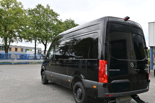 Mercedes-Benz Sprinter 315 CDI L2H2 RWD MBUX navigatie met camera