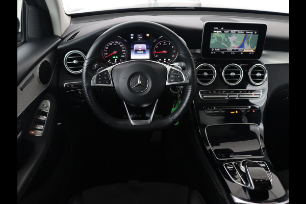 Mercedes-Benz GLC 250 4Matic AMG Night | Panoramadak | Adaptive cruise | 360 Camera | Leder/Alcantara | Stoelverwarming | Navigatie | Full LED | Park Assist