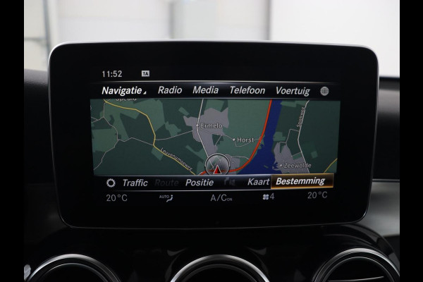 Mercedes-Benz GLC 250 4Matic AMG Night | Panoramadak | Adaptive cruise | 360 Camera | Leder/Alcantara | Stoelverwarming | Navigatie | Full LED | Park Assist