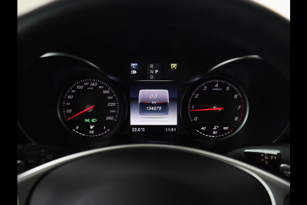 Mercedes-Benz GLC 250 4Matic AMG Night | Panoramadak | Adaptive cruise | 360 Camera | Leder/Alcantara | Stoelverwarming | Navigatie | Full LED | Park Assist