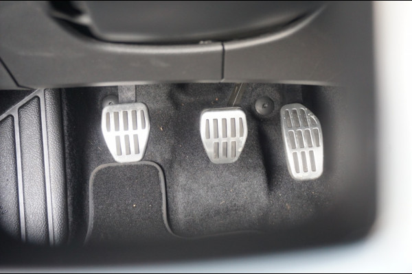Renault Captur 140PK NW MODEL! | MITSUBISHI ASX! | 8JR. GARANTIE! | LUXE!